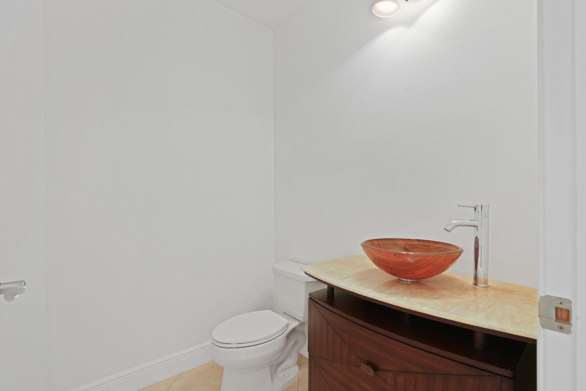 613 NE Francesca Lane