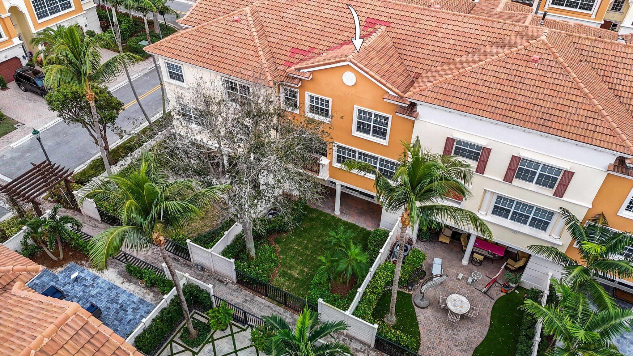 613 NE Francesca Lane