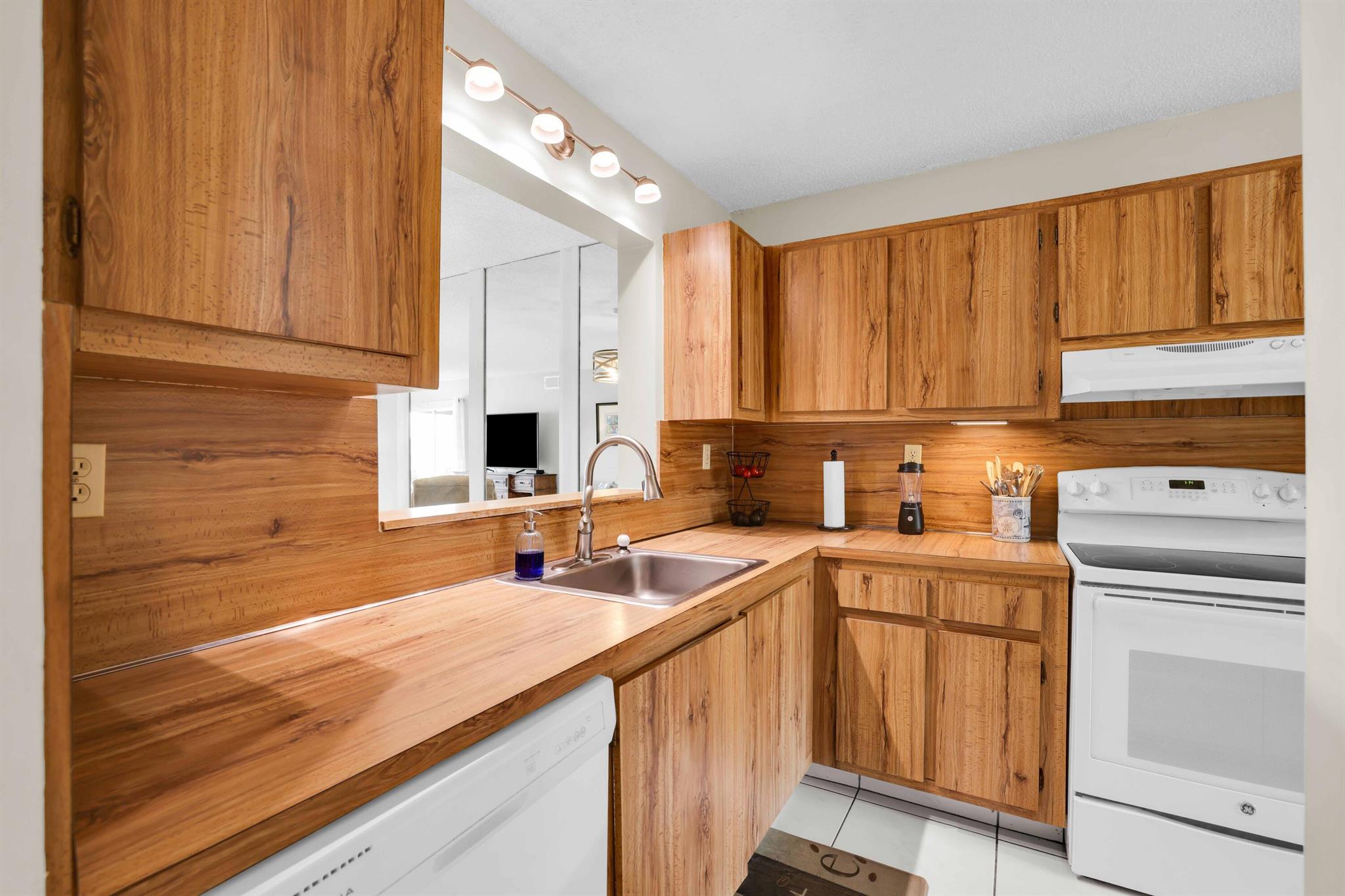 5850 Sugar Palm Court Unit: A