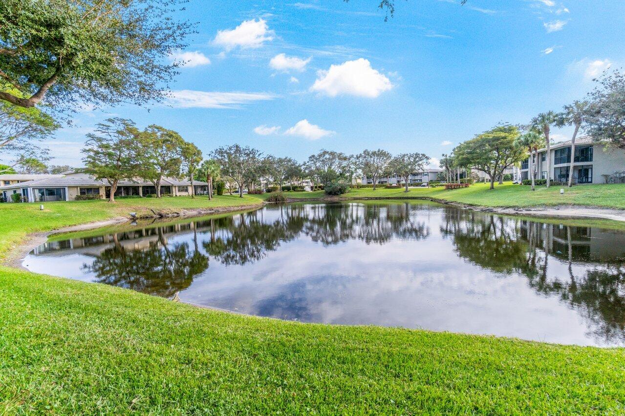 22 Stratford Drive Unit: D