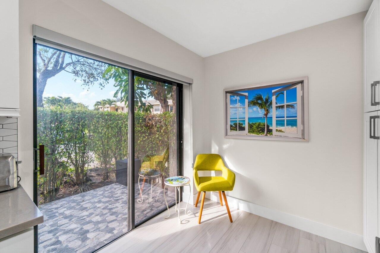 22 Stratford Drive Unit: D