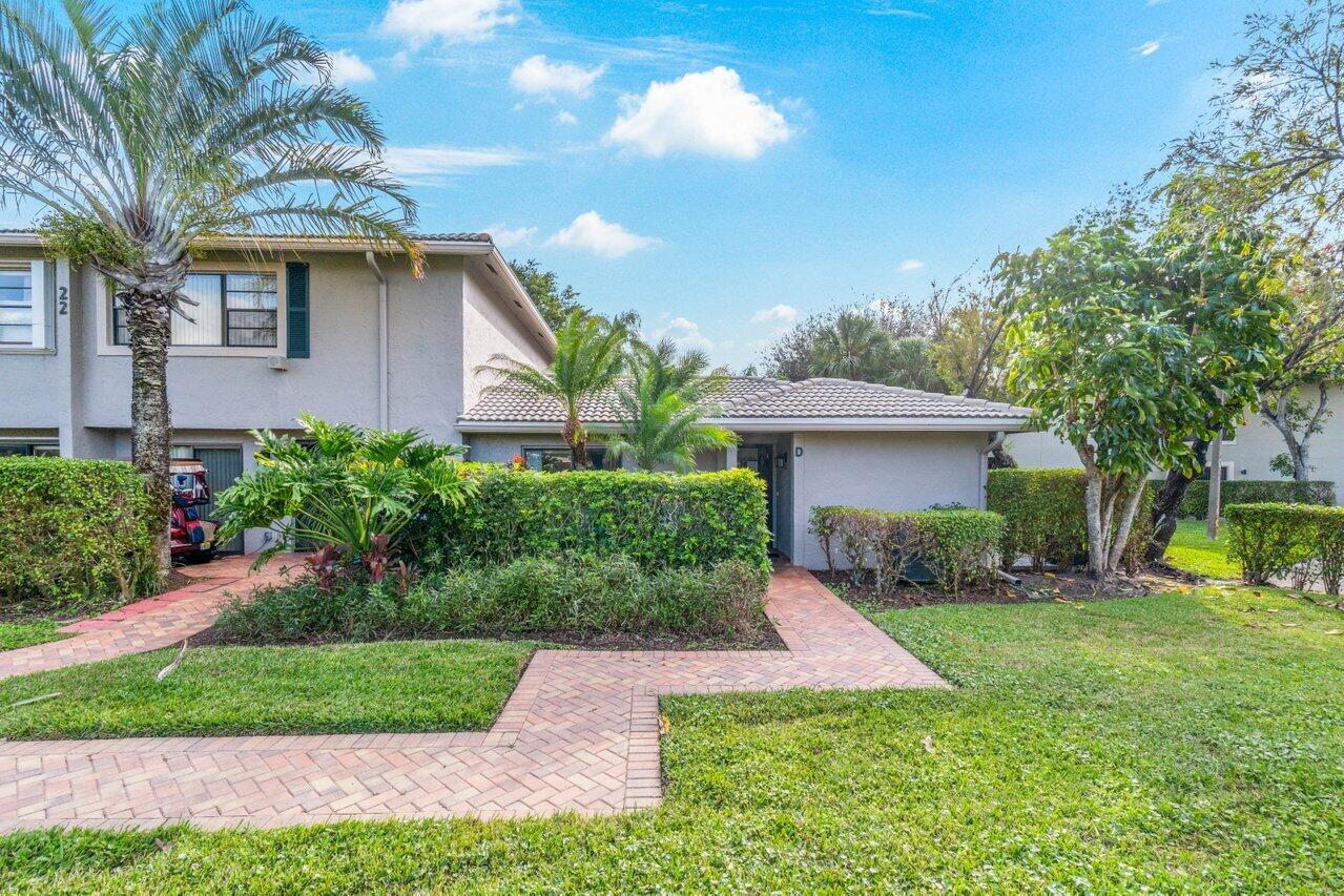 22 Stratford Drive Unit: D