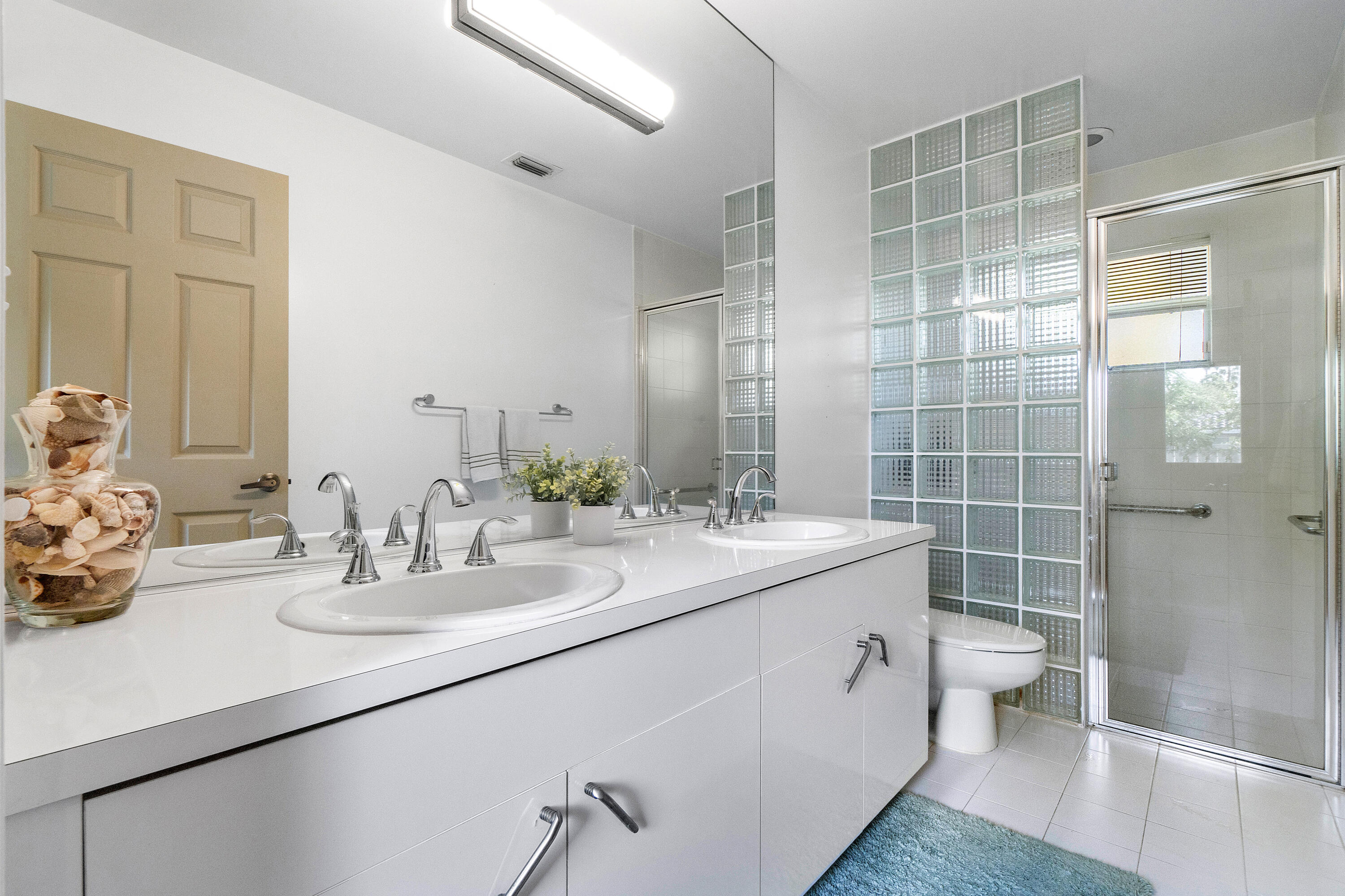 10445 NW 50th Place, Coral Springs