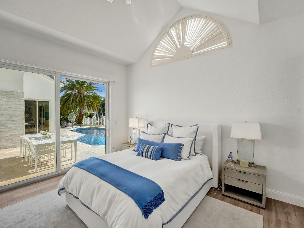 3730 NE 27th Terrace, Lighthouse Point