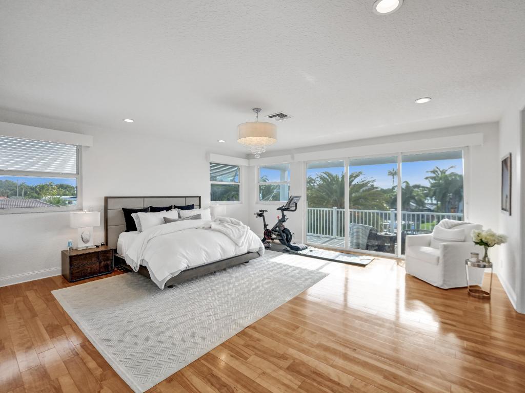 3730 NE 27th Terrace, Lighthouse Point