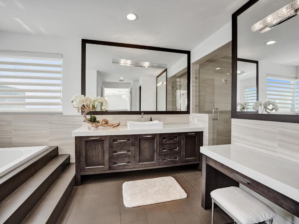 3730 NE 27th Terrace, Lighthouse Point