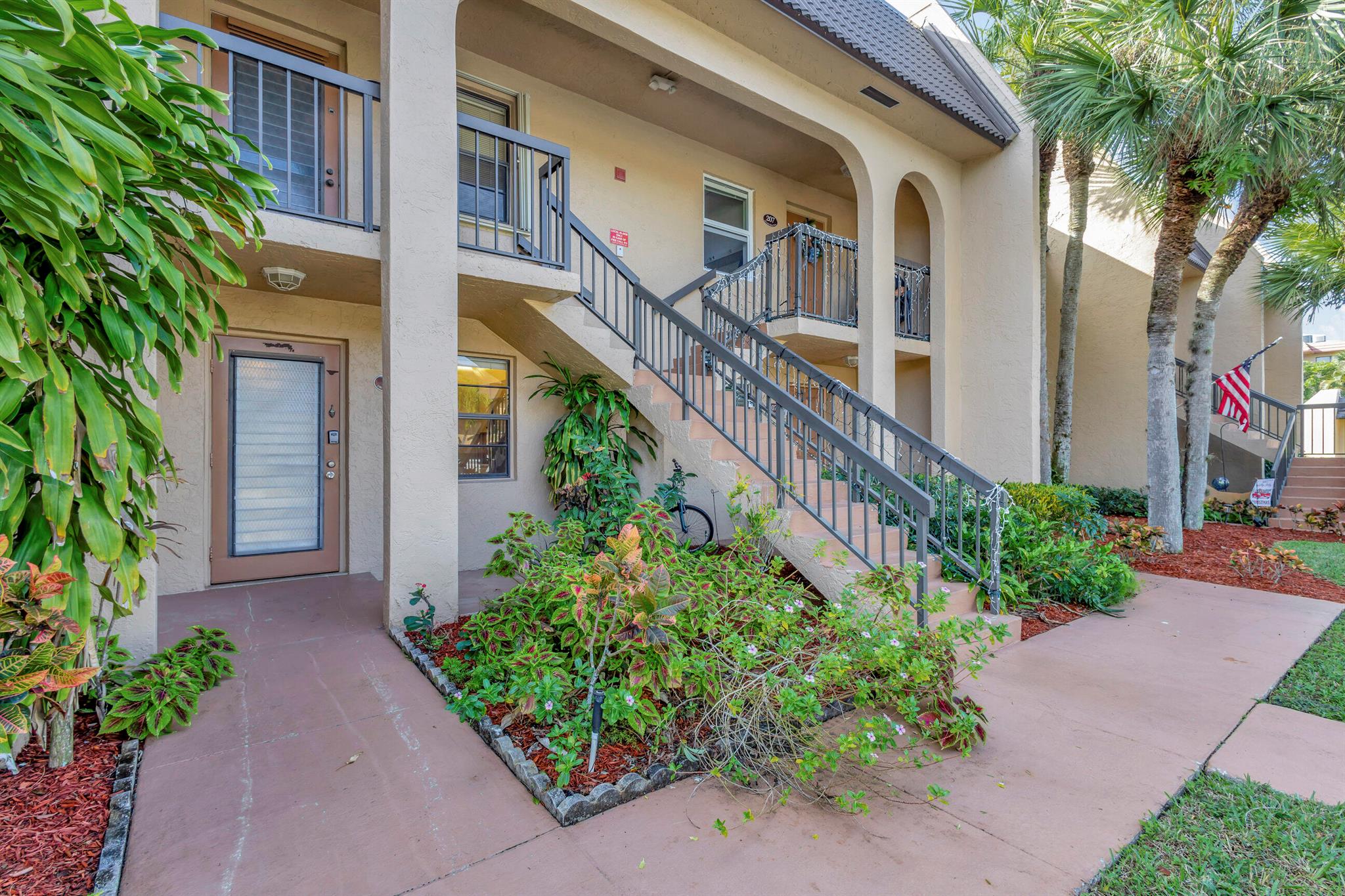130 Lake Nancy Drive Unit: 106