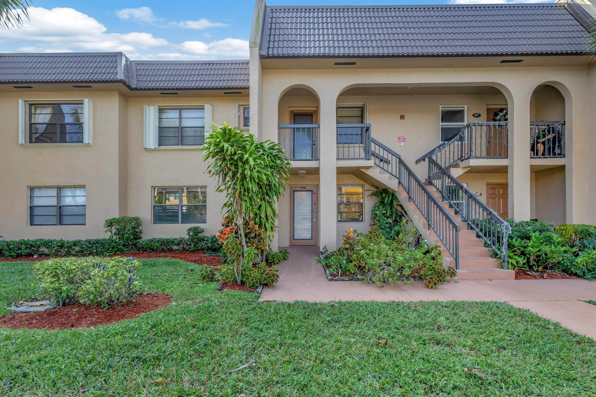 130 Lake Nancy Drive Unit: 106