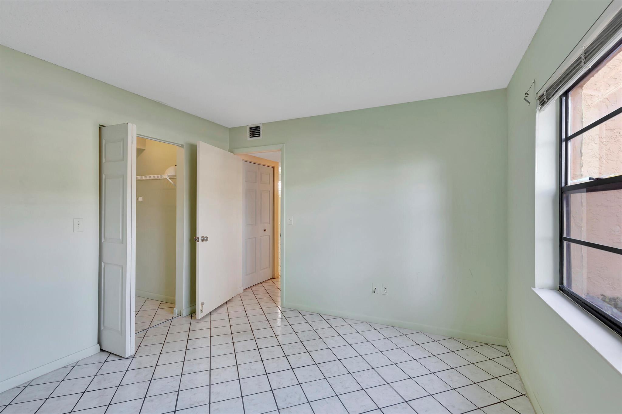 130 Lake Nancy Drive Unit: 106