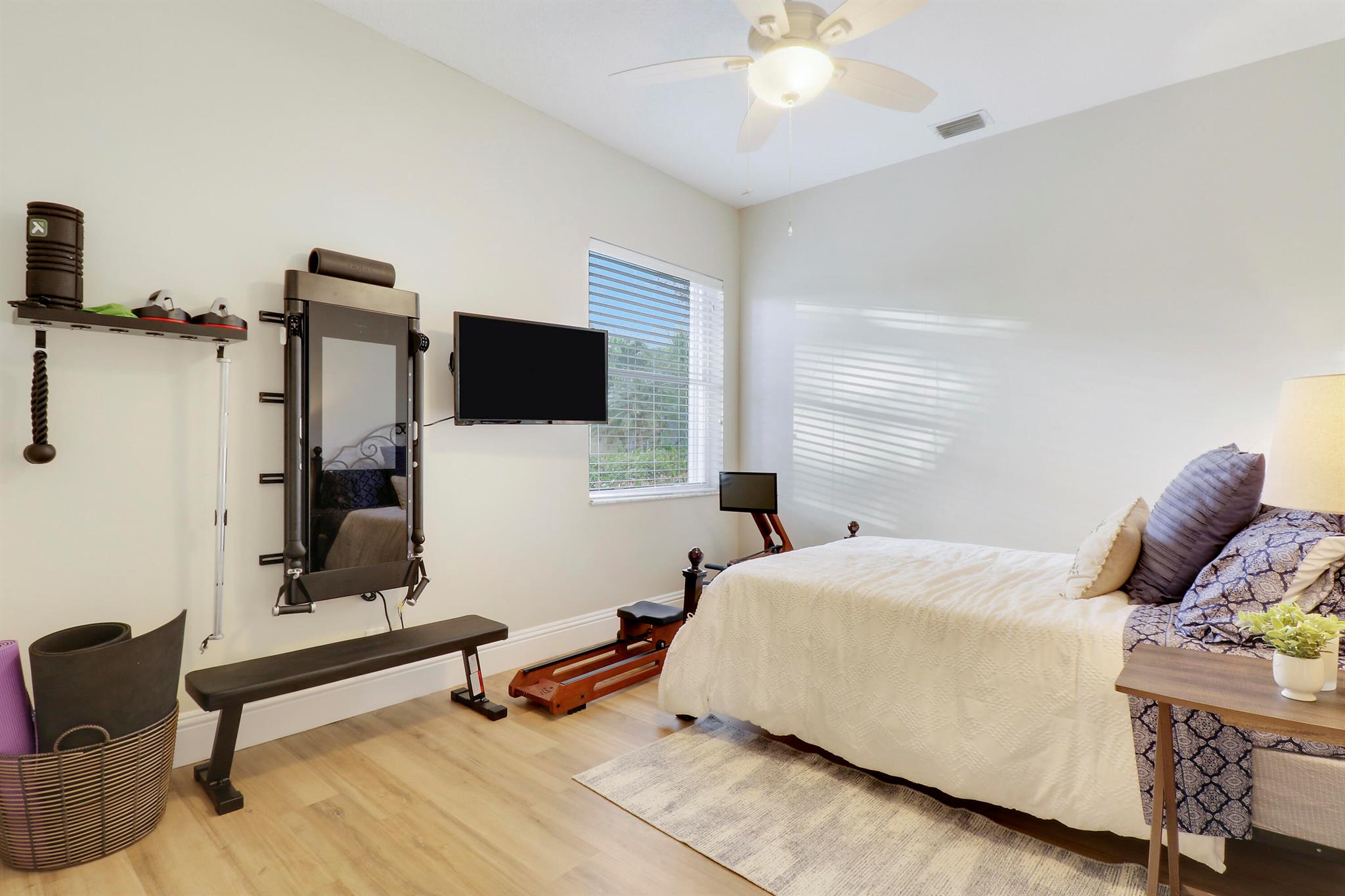 393 Mallard Point