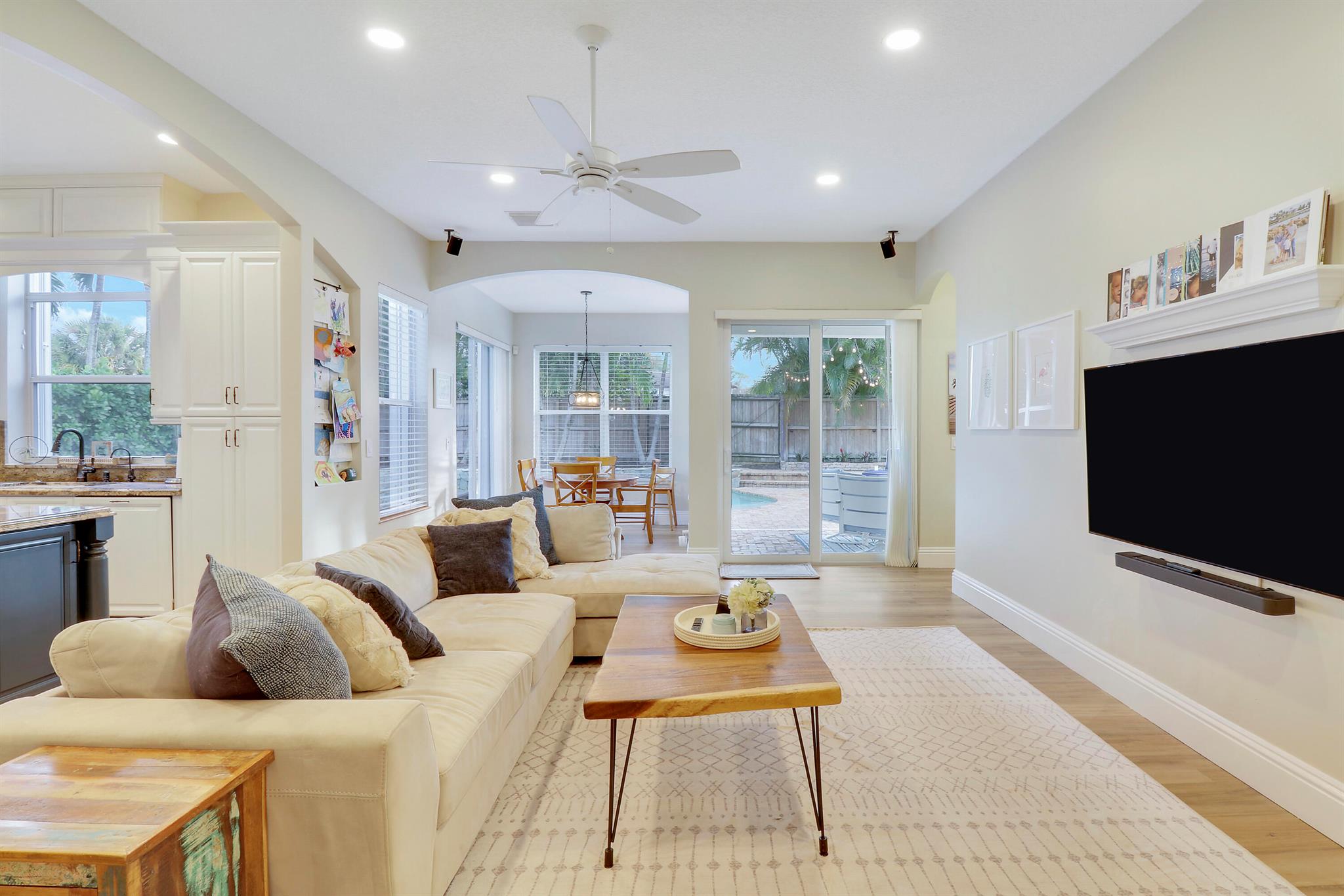 393 Mallard Point