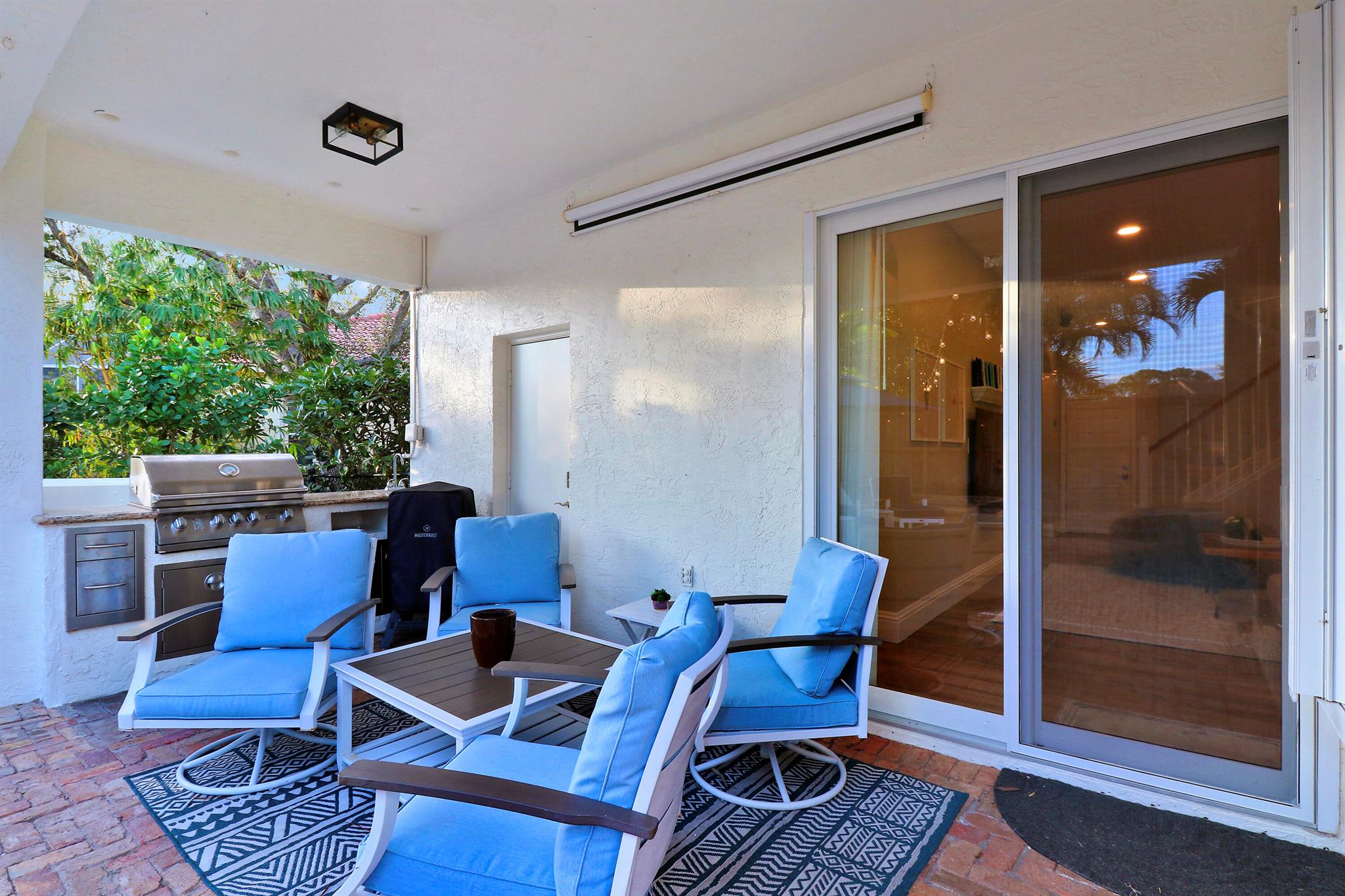 393 Mallard Point