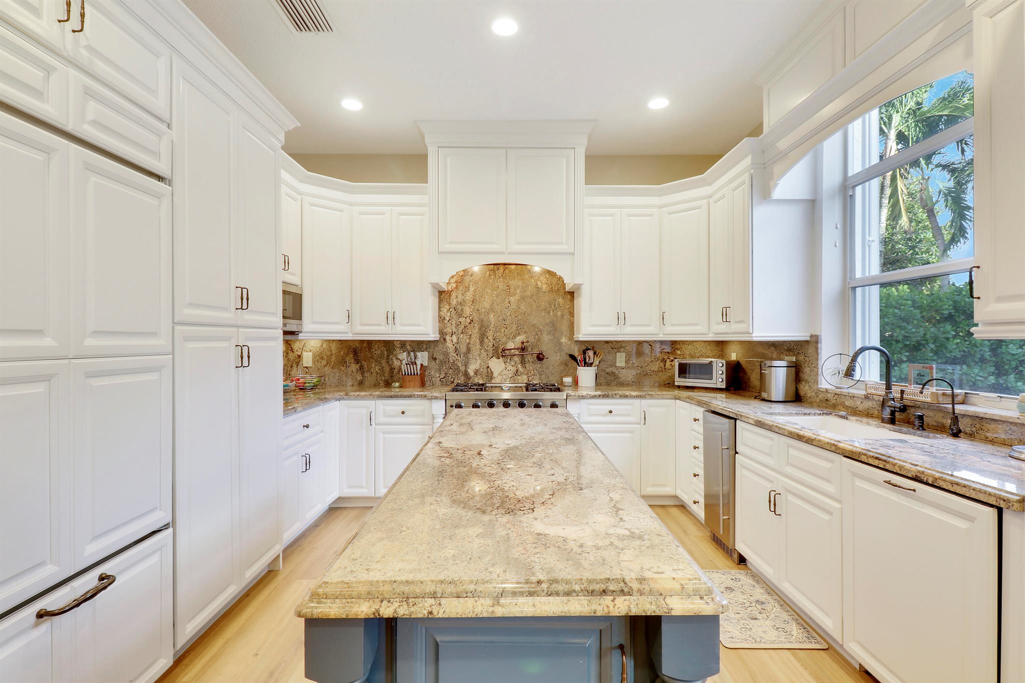 393 Mallard Point