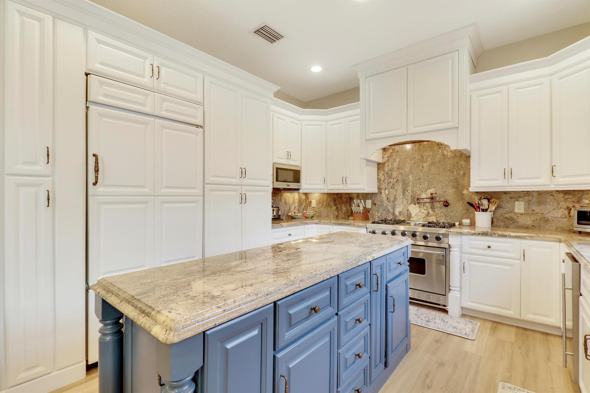 393 Mallard Point