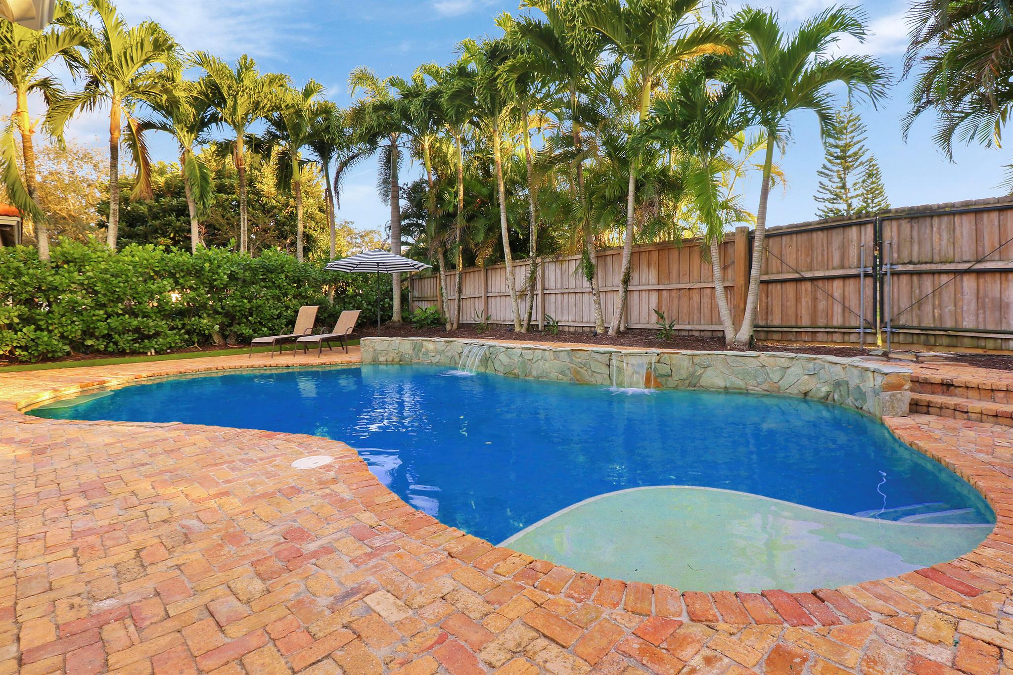 393 Mallard Point