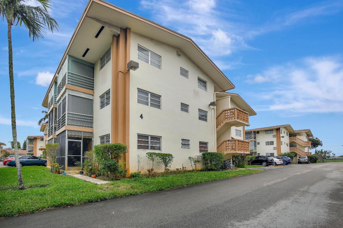 17090 NE 14th Avenue 112, North Miami Beach Unit: 112