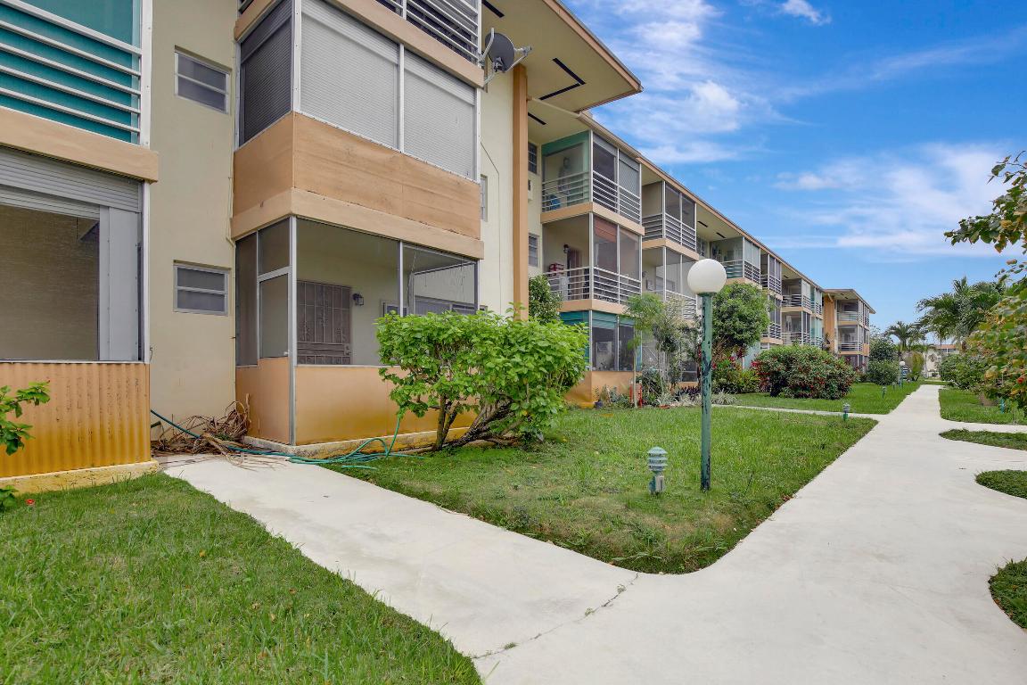 17090 NE 14th Avenue 112, North Miami Beach Unit: 112