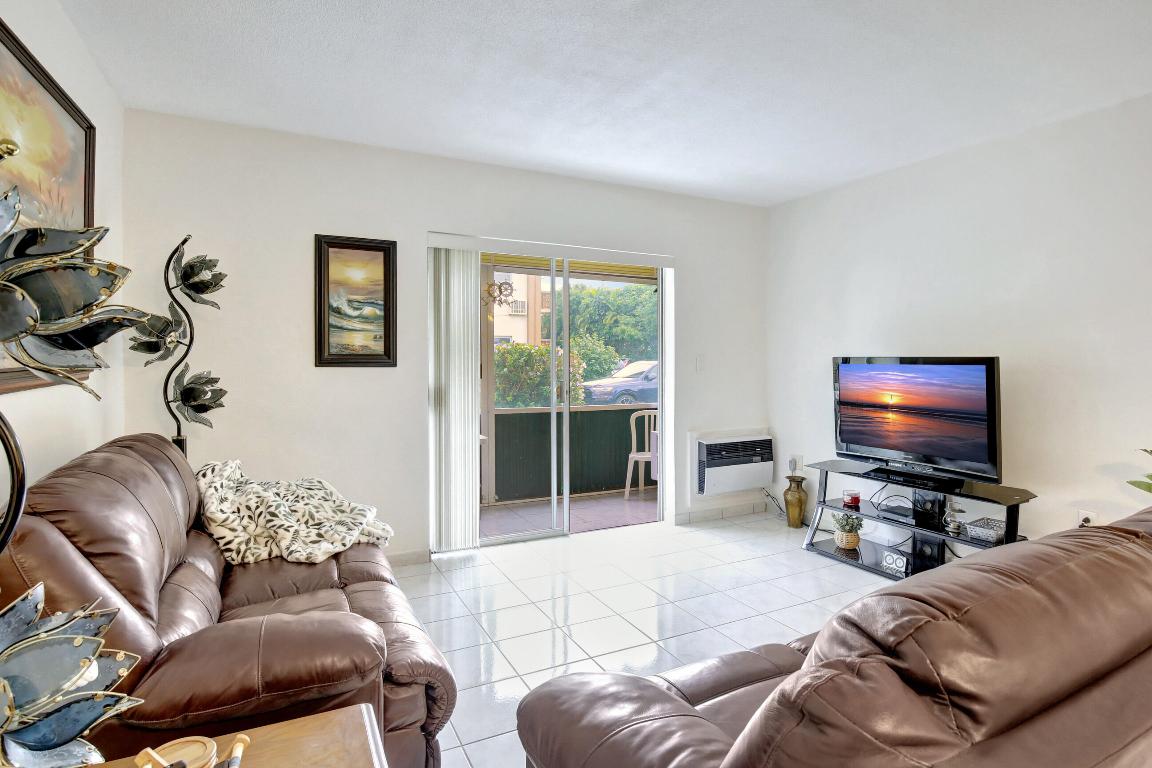 17090 NE 14th Avenue 112, North Miami Beach Unit: 112