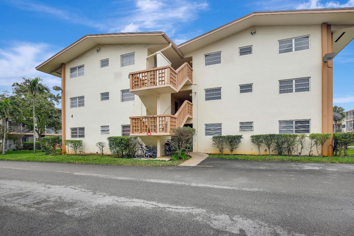 17090 NE 14th Avenue 112, North Miami Beach Unit: 112