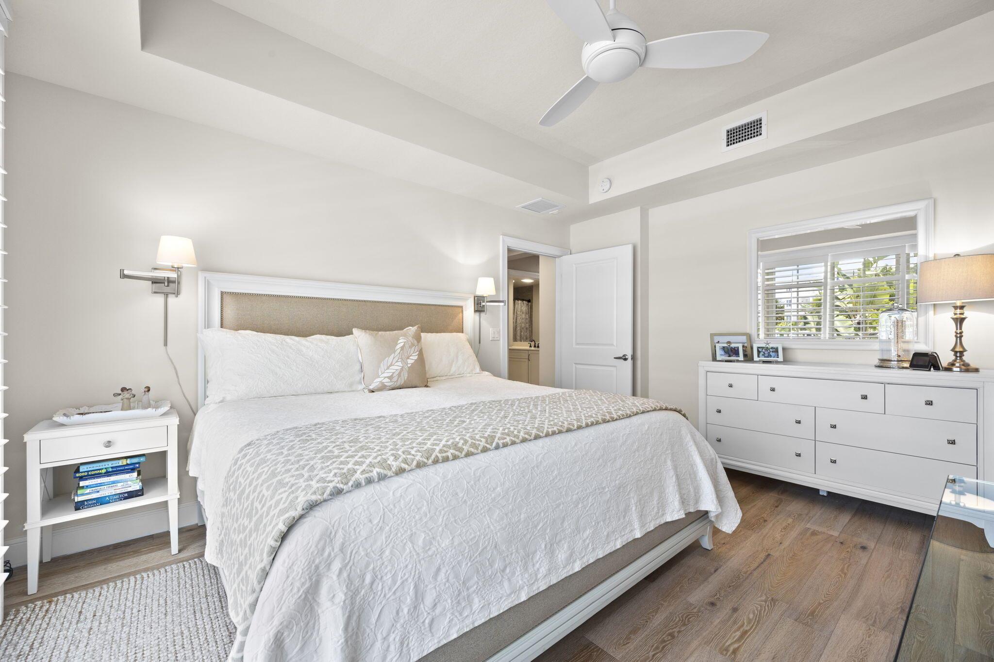 624 Bay Colony Drive S Unit: 624