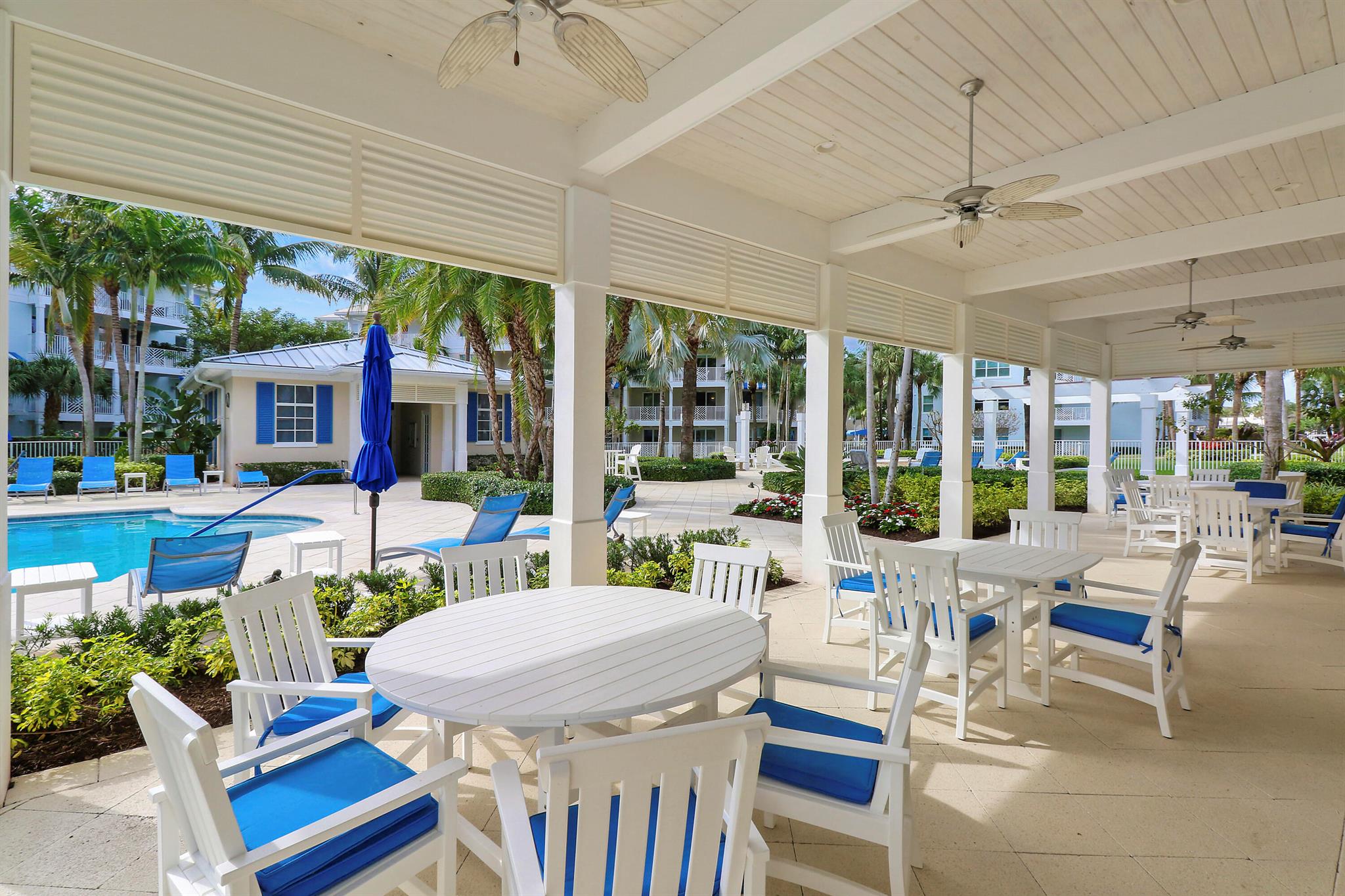 624 Bay Colony Drive S Unit: 624