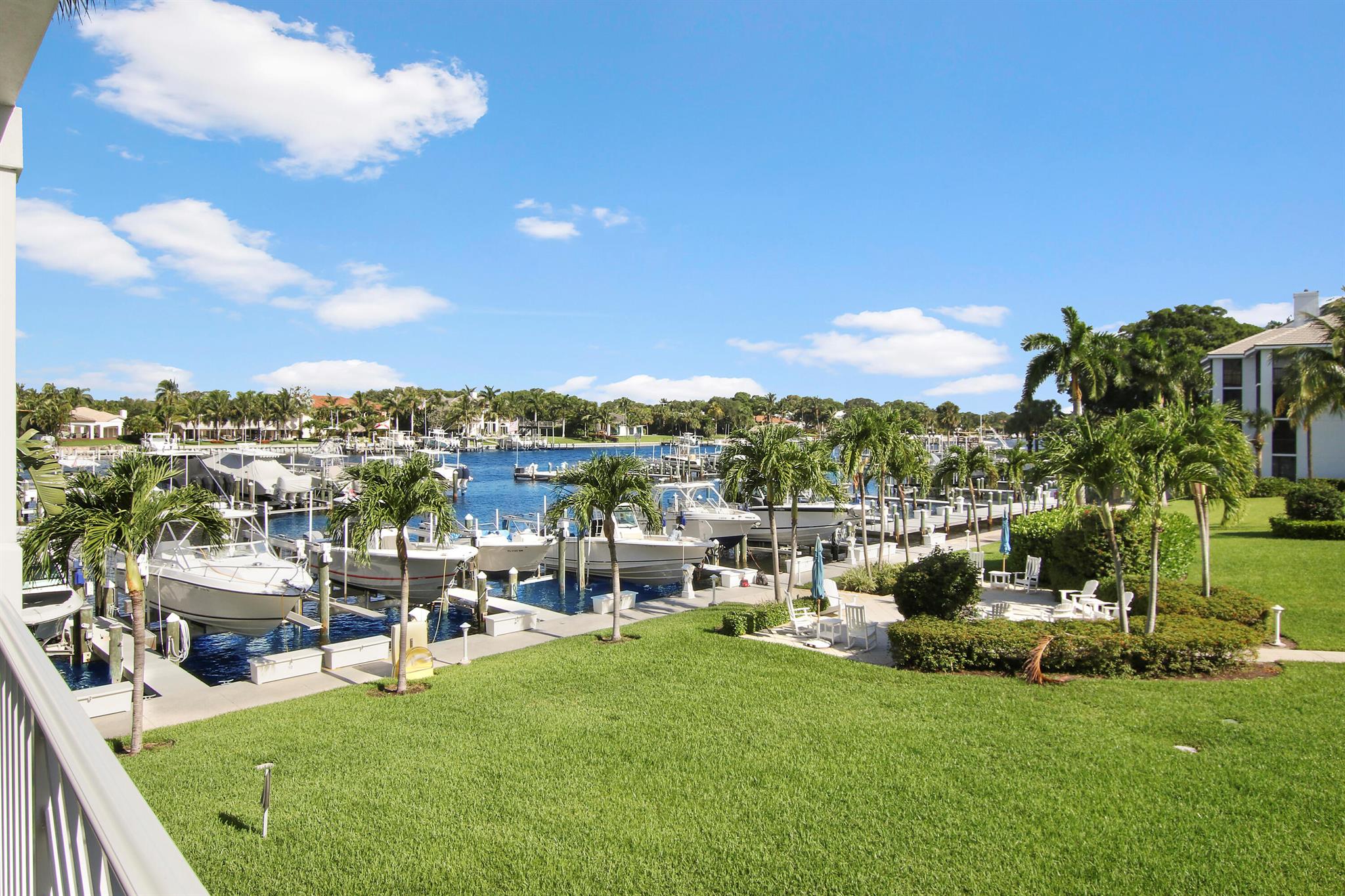 624 Bay Colony Drive S Unit: 624