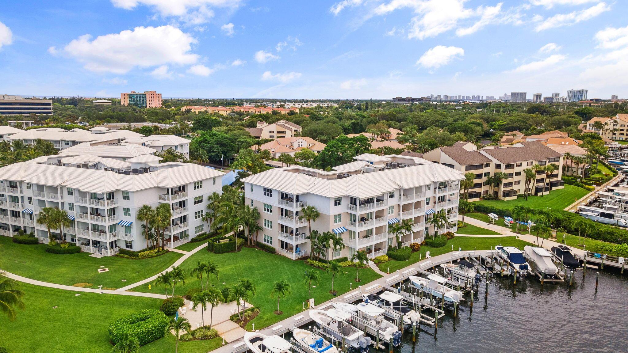 624 Bay Colony Drive S Unit: 624