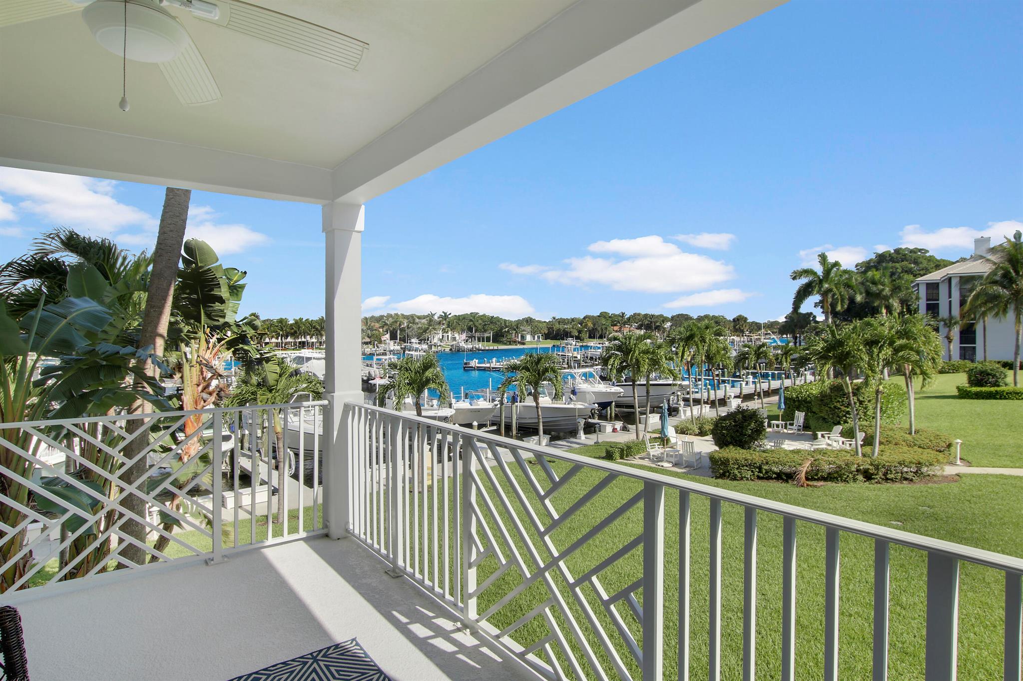 624 Bay Colony Drive S Unit: 624