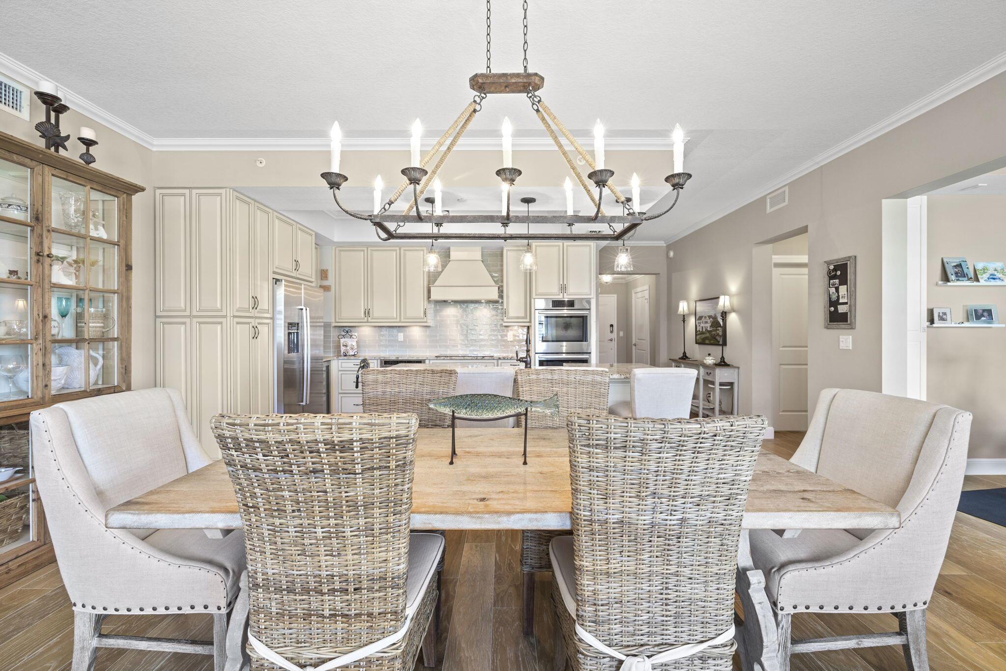 624 Bay Colony Drive S Unit: 624