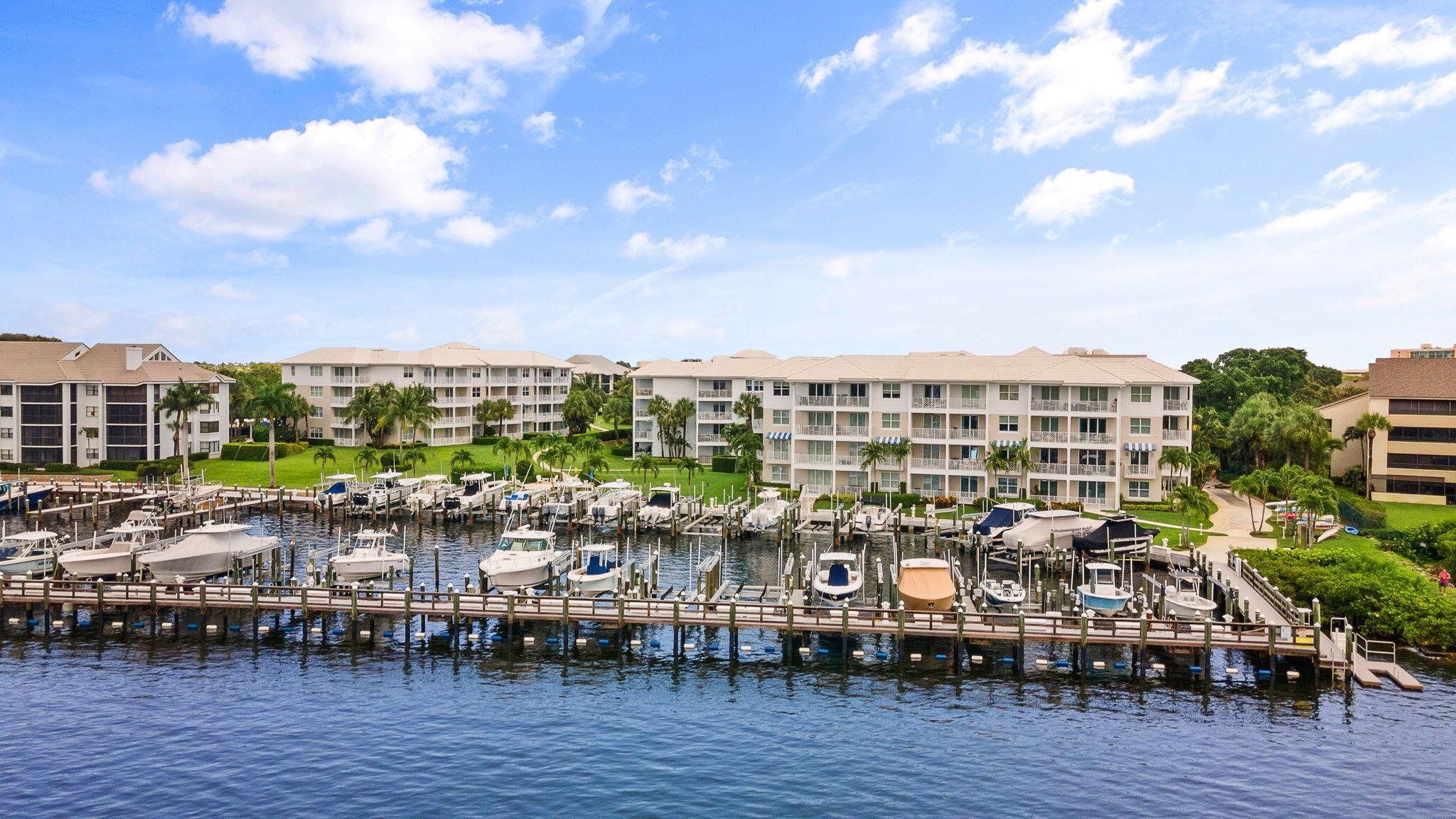 624 Bay Colony Drive S Unit: 624