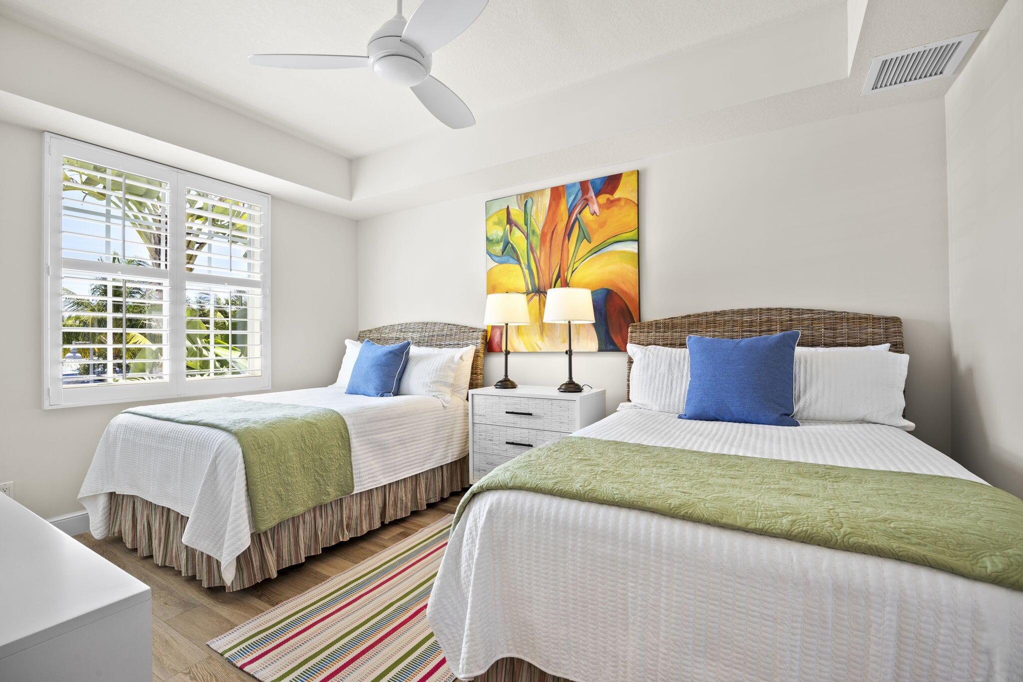 624 Bay Colony Drive S Unit: 624