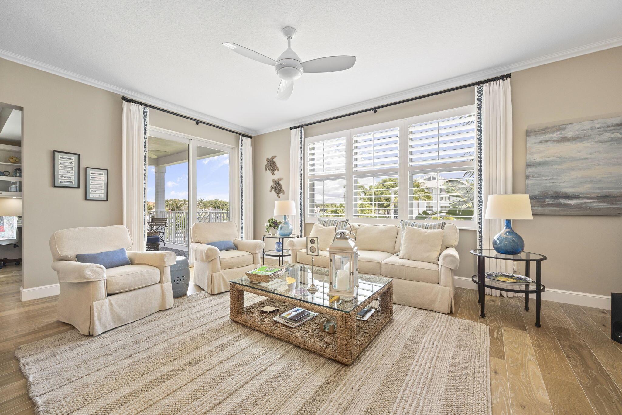 624 Bay Colony Drive S Unit: 624