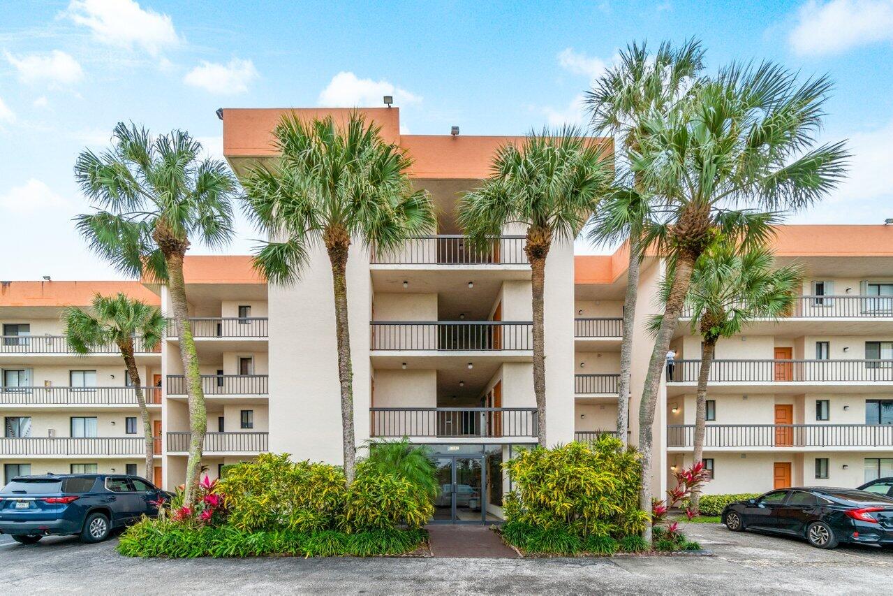 5981 Via Vermilya 201, Lake Worth Unit: 201