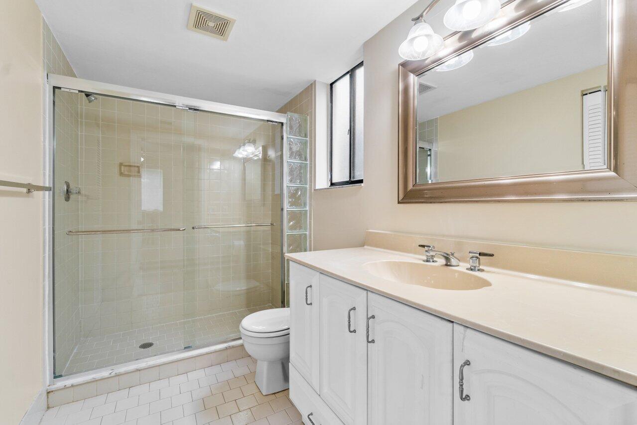 5981 Via Vermilya 201, Lake Worth Unit: 201