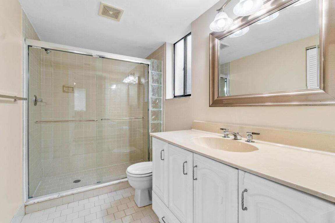 5981 Via Vermilya 201, Lake Worth Unit: 201