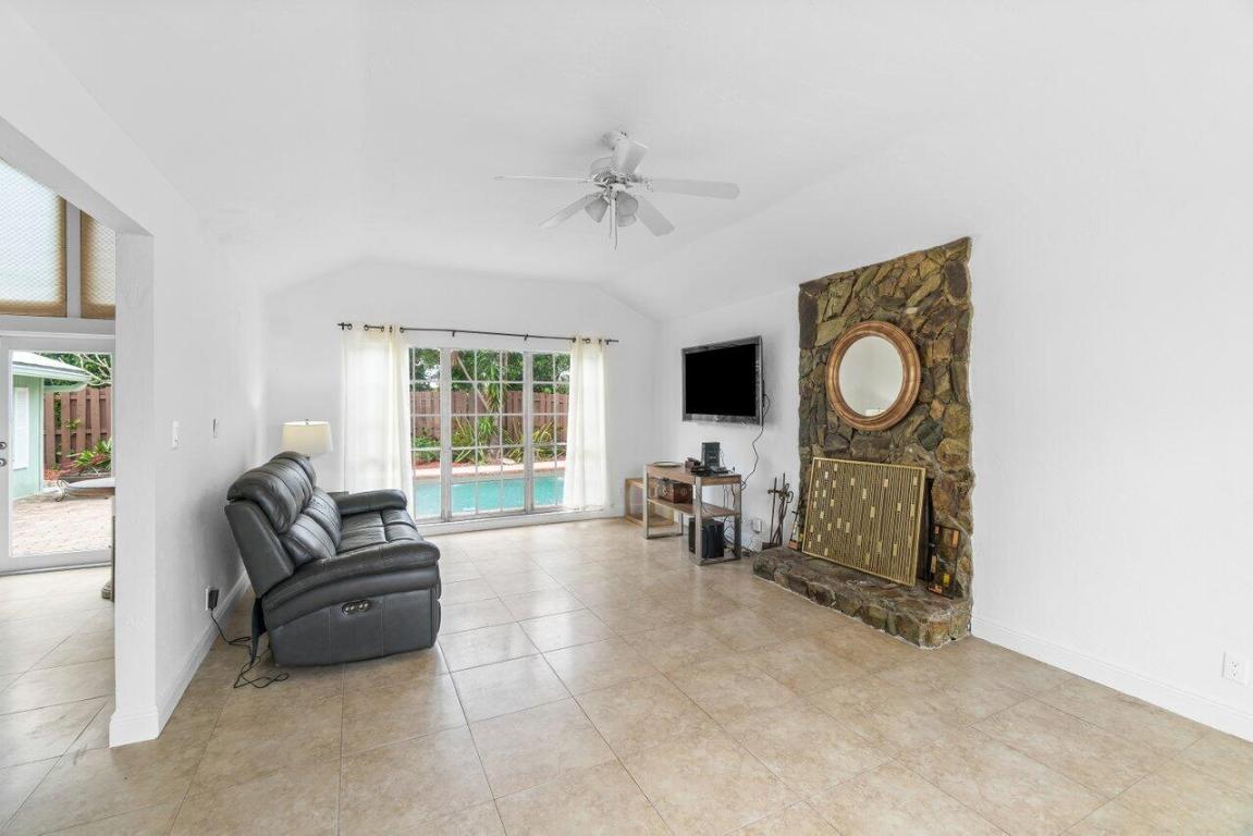 6979 Calle Del Paz W, Boca Raton