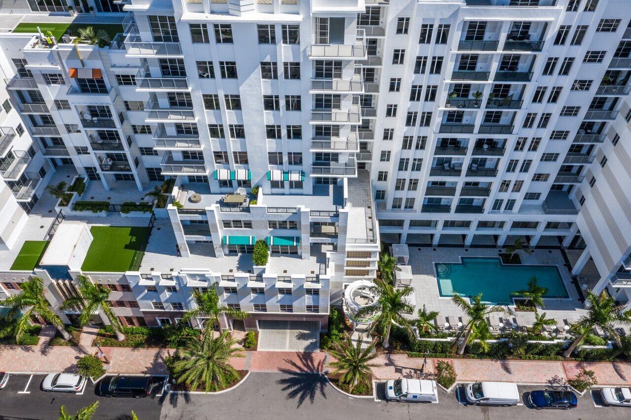 155 E Boca Raton Road Unit: Th2