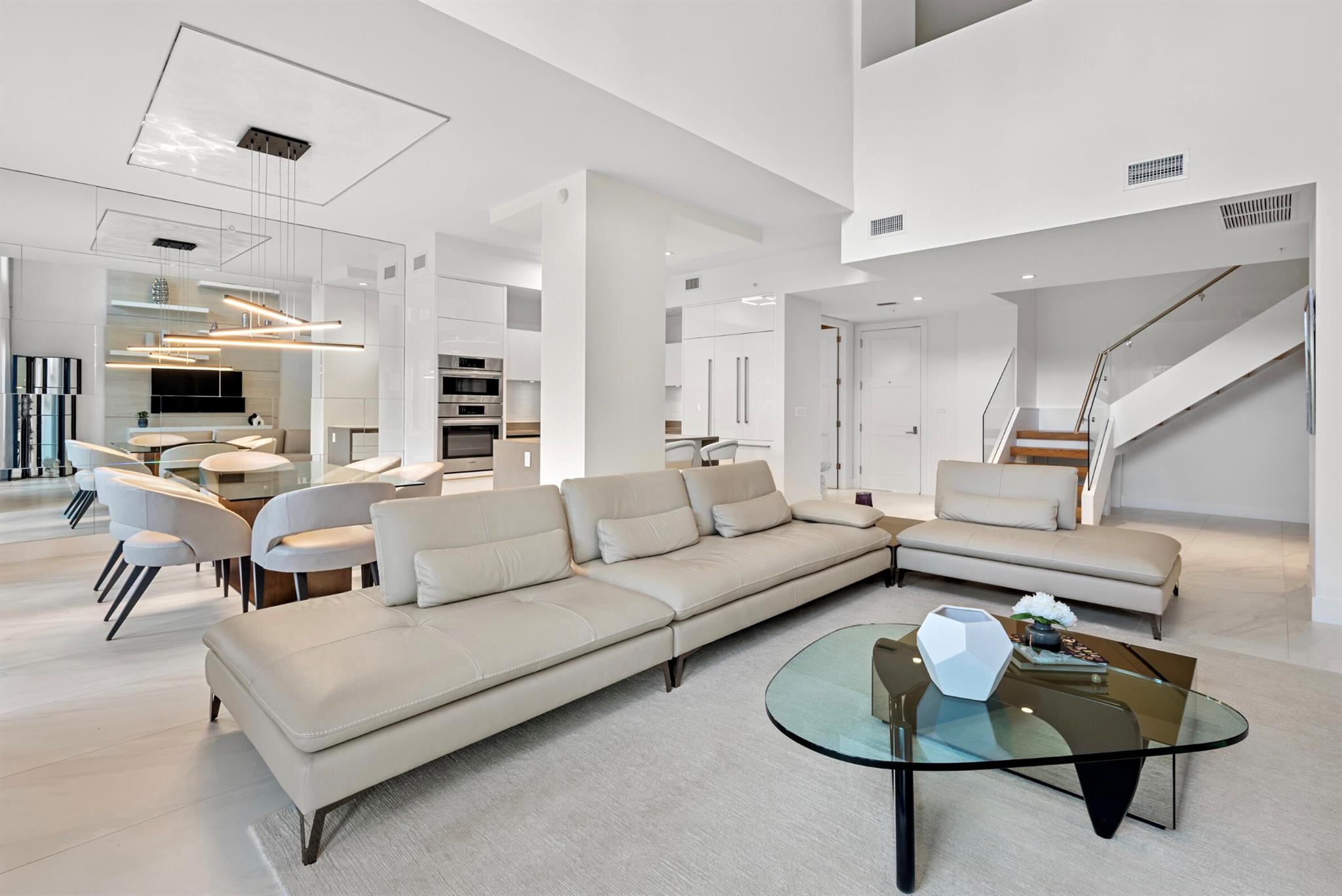 155 E Boca Raton Road Unit: Th2