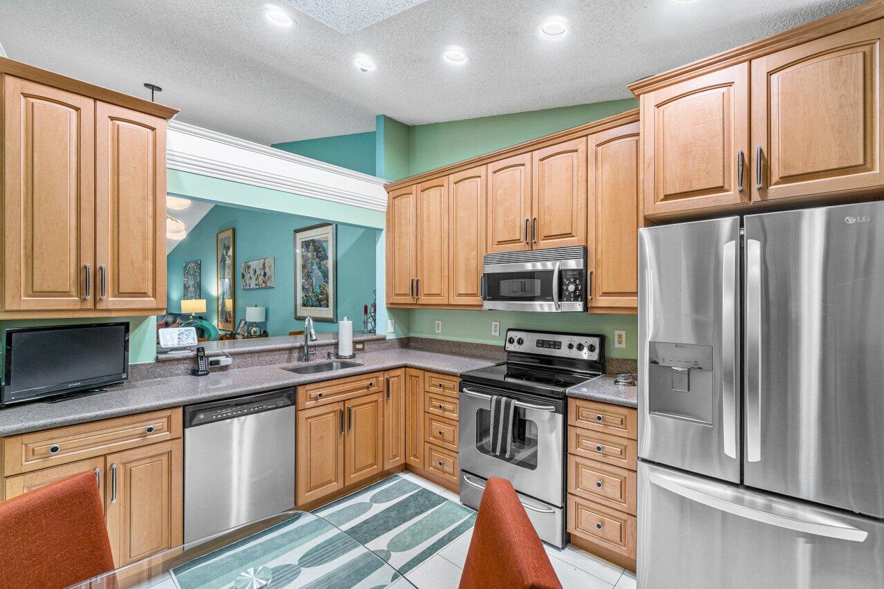 10062 Andrea Lane A, Boynton Beach Unit: A