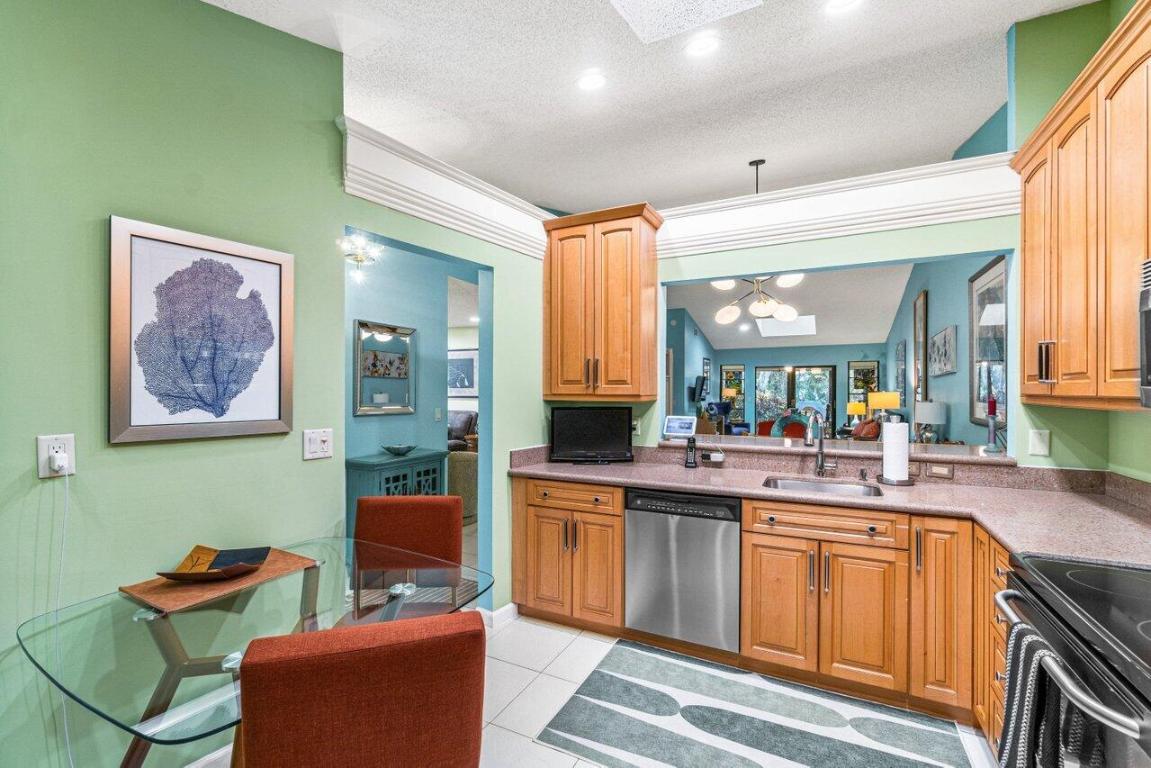 10062 Andrea Lane A, Boynton Beach Unit: A