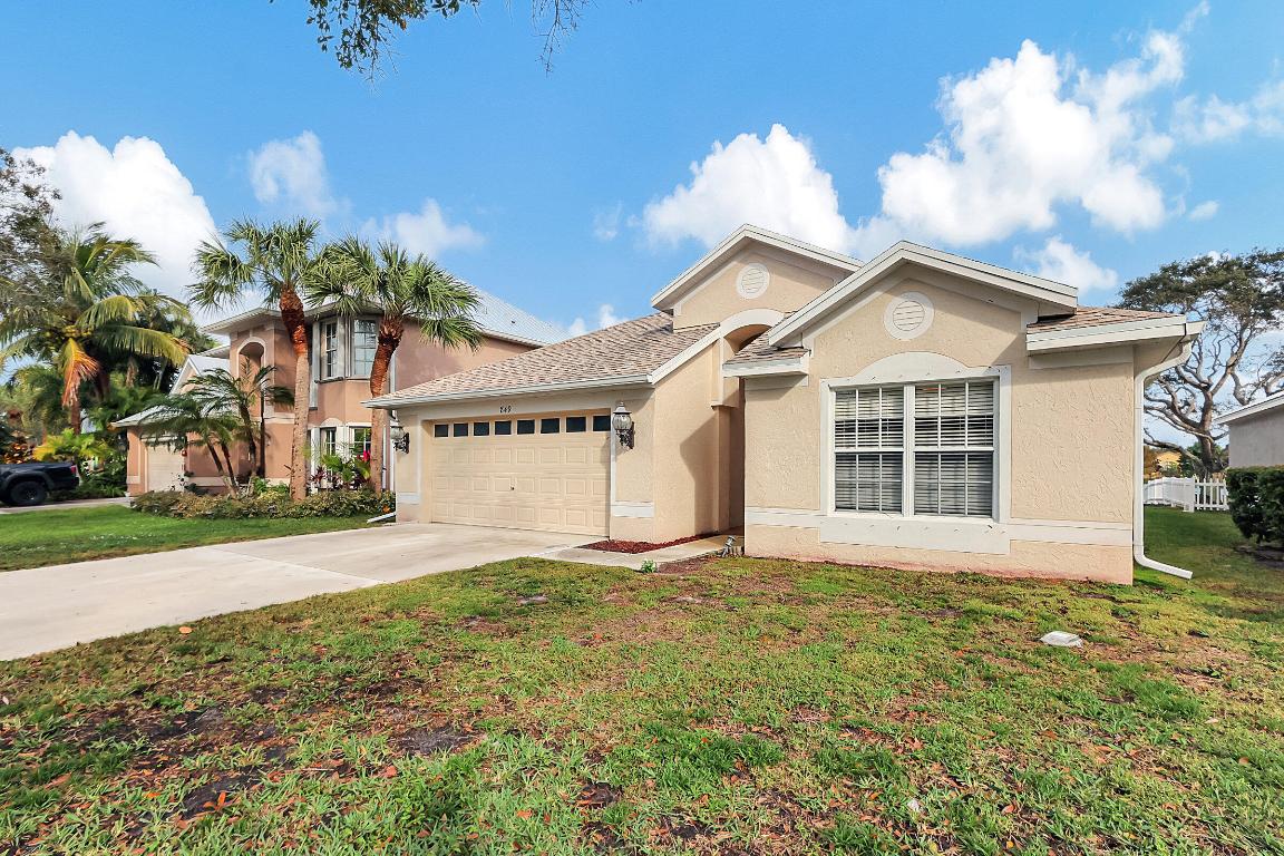 849 NW Waterlily Place, Jensen Beach