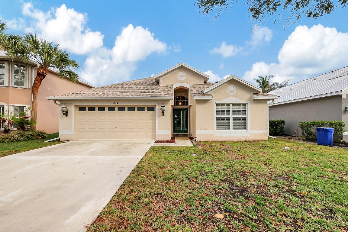 849 NW Waterlily Place, Jensen Beach