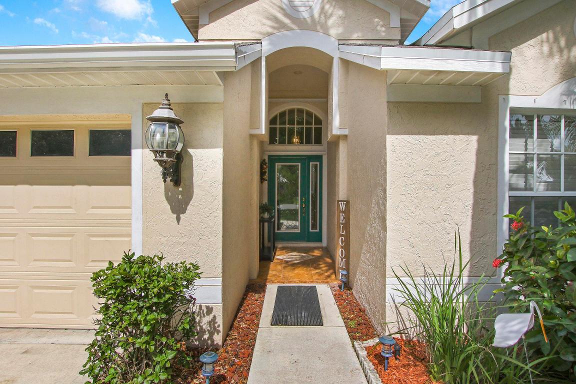 849 NW Waterlily Place, Jensen Beach
