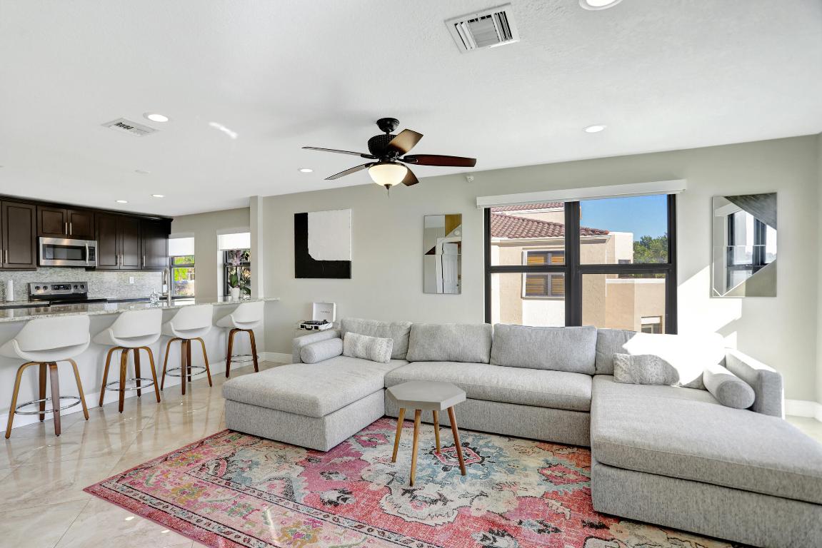 6646 Villa Sonrisa Drive 520, Boca Raton Unit: 520