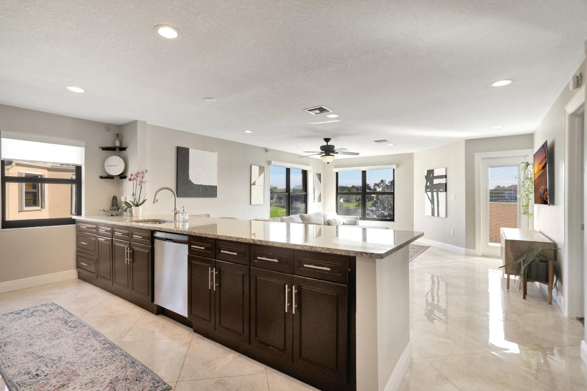 6646 Villa Sonrisa Drive 520, Boca Raton Unit: 520