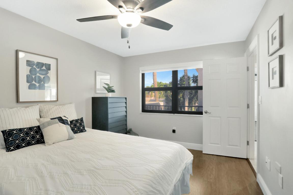 6646 Villa Sonrisa Drive 520, Boca Raton Unit: 520