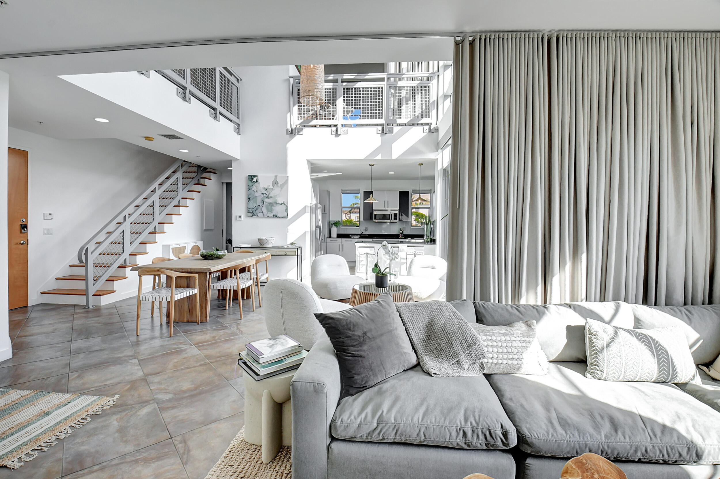 335 SE 6th Avenue 306, Delray Beach Unit: 306