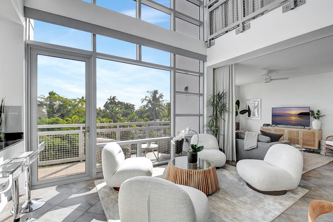 335 SE 6th Avenue 306, Delray Beach Unit: 306