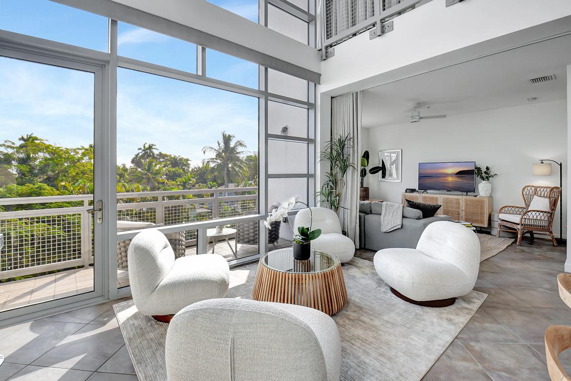 335 SE 6th Avenue 306, Delray Beach Unit: 306