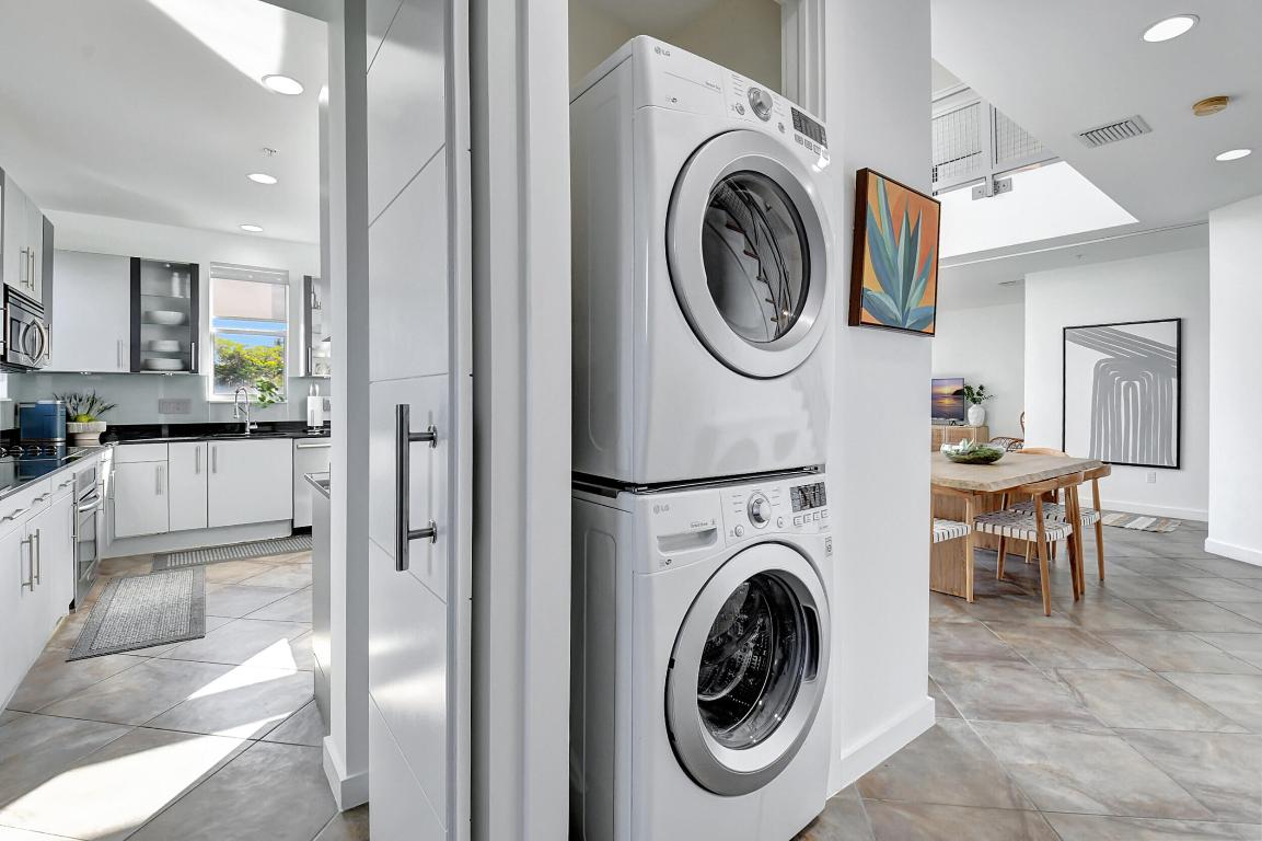 335 SE 6th Avenue 306, Delray Beach Unit: 306